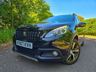 /photos/9350/81583924-4610-4f48-ac86-282291bd6836_i320x240.jpg
