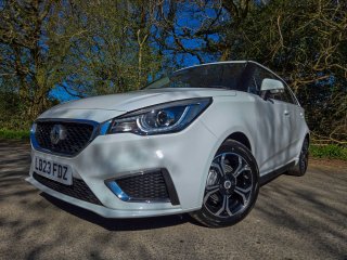 /photos/9350/ee5d5ff7-cc6e-bfce-c695-a6ef23815ddf_i320x240.jpg